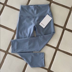 LuluLemon Wonder Train HR Crop